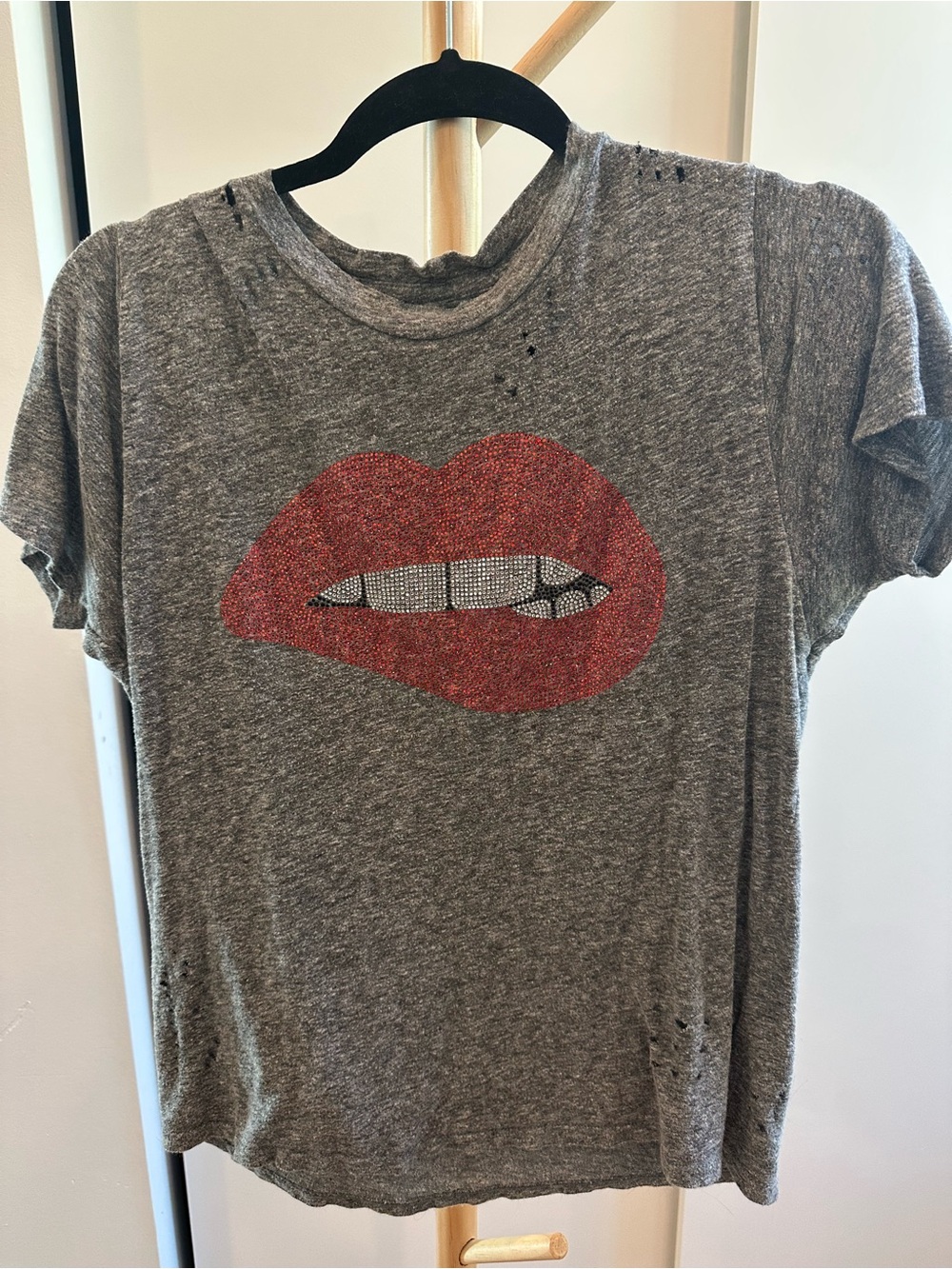 Lauren Moshi Gray Short-Sleeve Tee with Red Lip Rhinestone Graphic